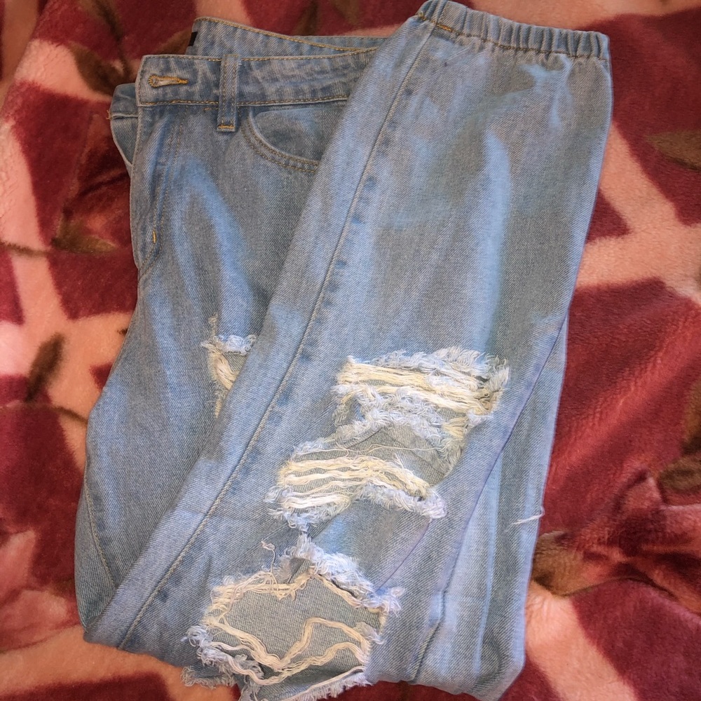Forever 21  ripped jeans
